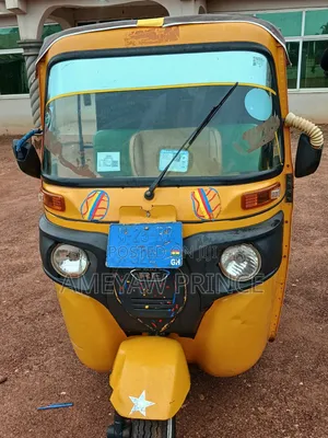 Bajaj RE 2025 Yellow