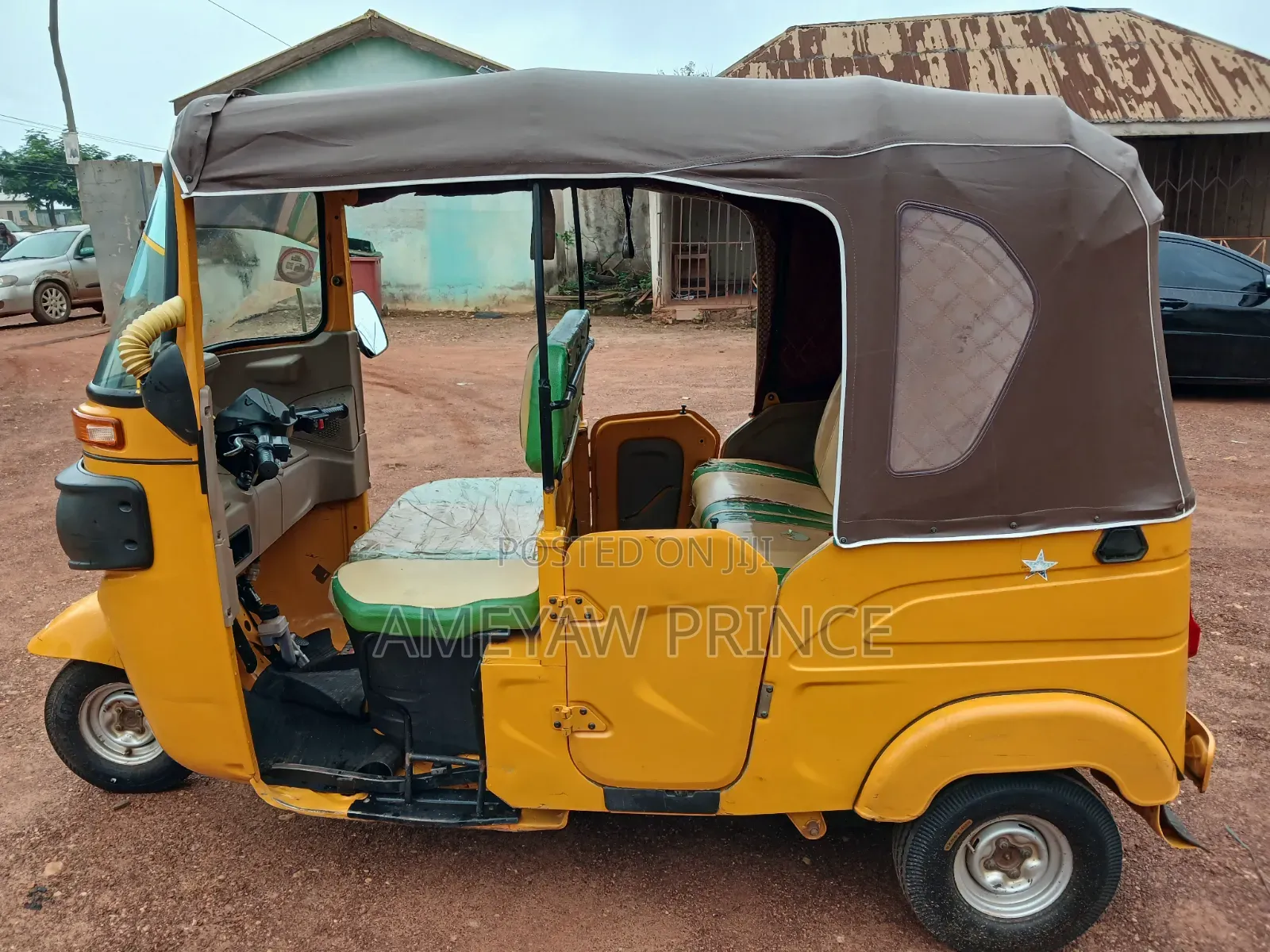 Bajaj RE 2025 Yellow