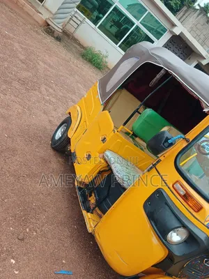 Bajaj RE 2025 Yellow
