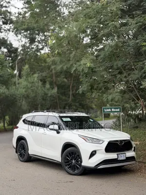 Toyota Highlander Platinum 2022 White