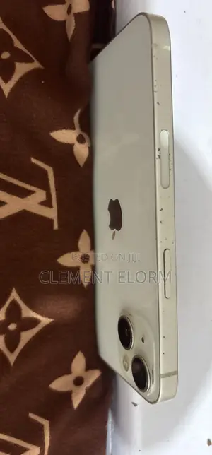 Apple iPhone 13 128 GB White