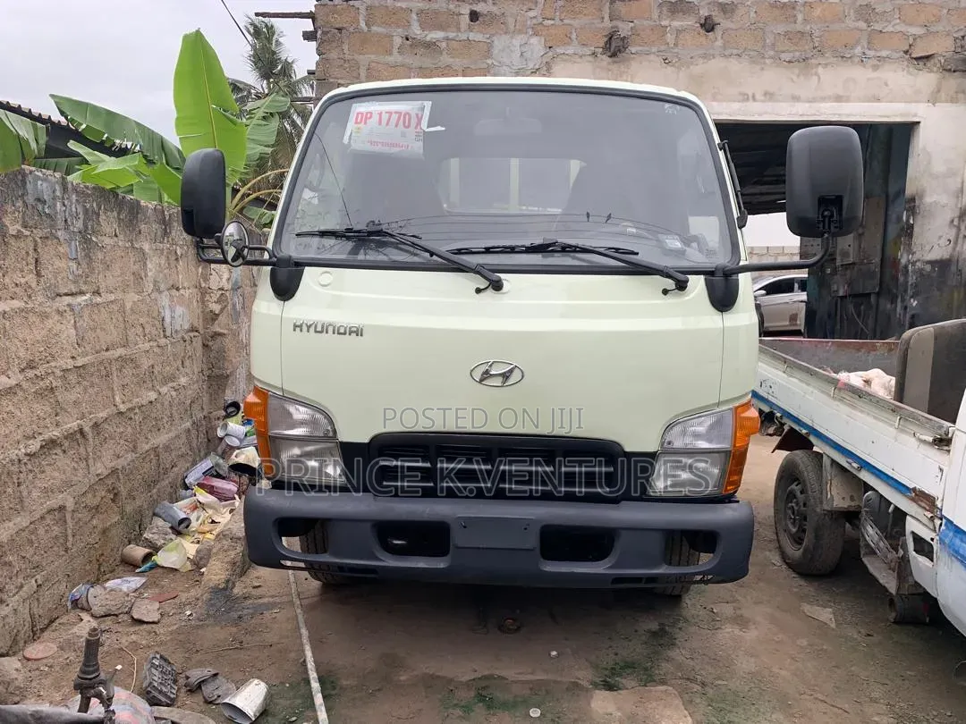 Hyundai Mighty 2