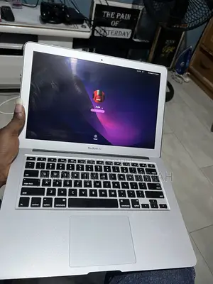 Laptop Apple MacBook Air 2017 8GB Intel Core i5 SSD 128GB