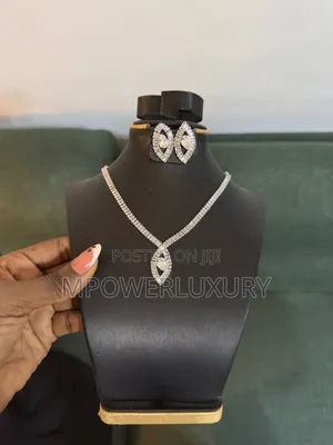 Ice Vm Jewelry Set