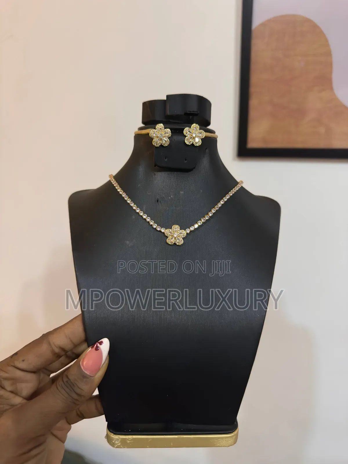 Ice Vm Jewelry Set