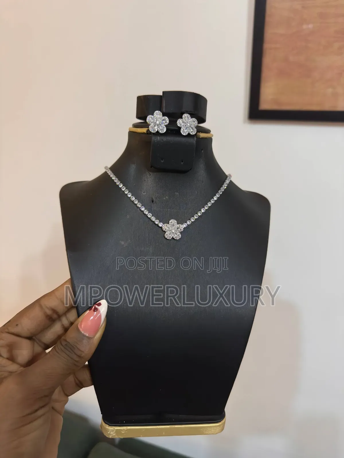 Ice Vm Jewelry Set
