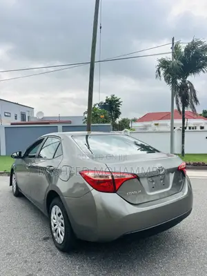Toyota Corolla LE Eco (1.8L 4cyl 2A) 2019