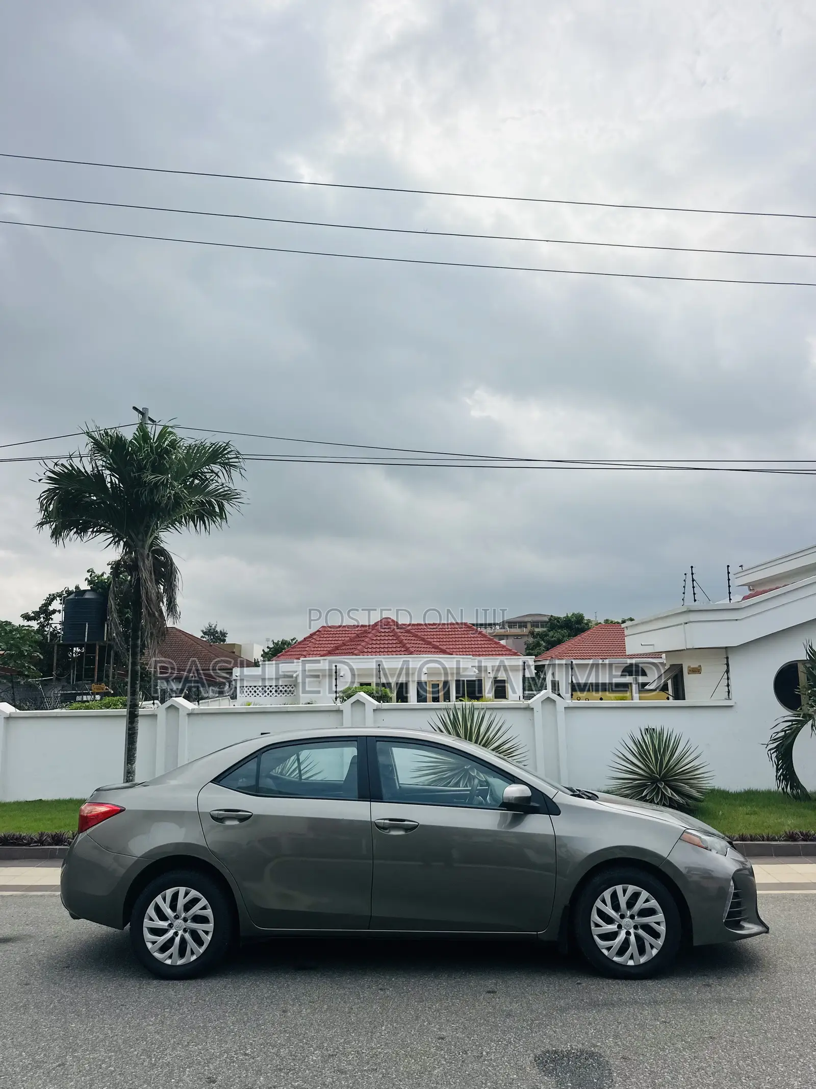 Toyota Corolla LE Eco (1.8L 4cyl 2A) 2019