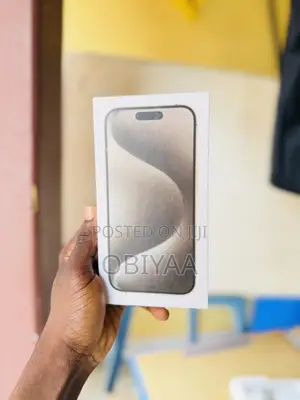 New Apple iPhone 15 Pro Max 256 GB White