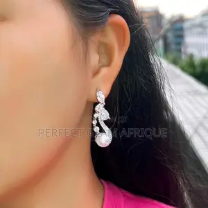 Bridal Pearl Earring