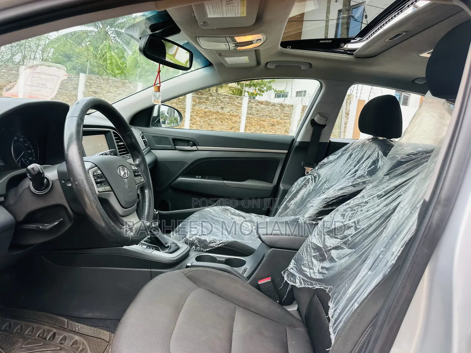 Hyundai Elantra Limited Sedan FWD (2.0L 4cyl 6A) 2017 Silver