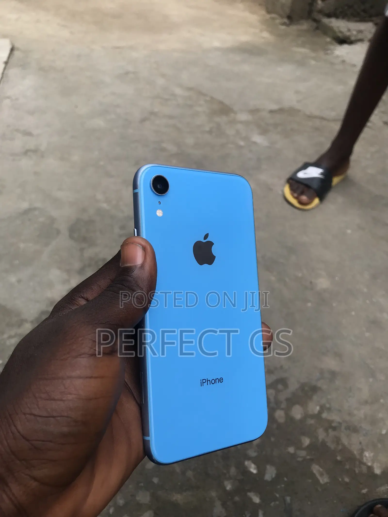 New Apple iPhone XR 64 GB Blue