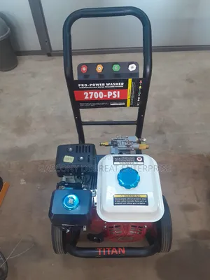 Titan-Gasoline High Pressure Washer 6.5hp 2700PSI