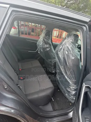 Toyota RAV4 2021 Gray