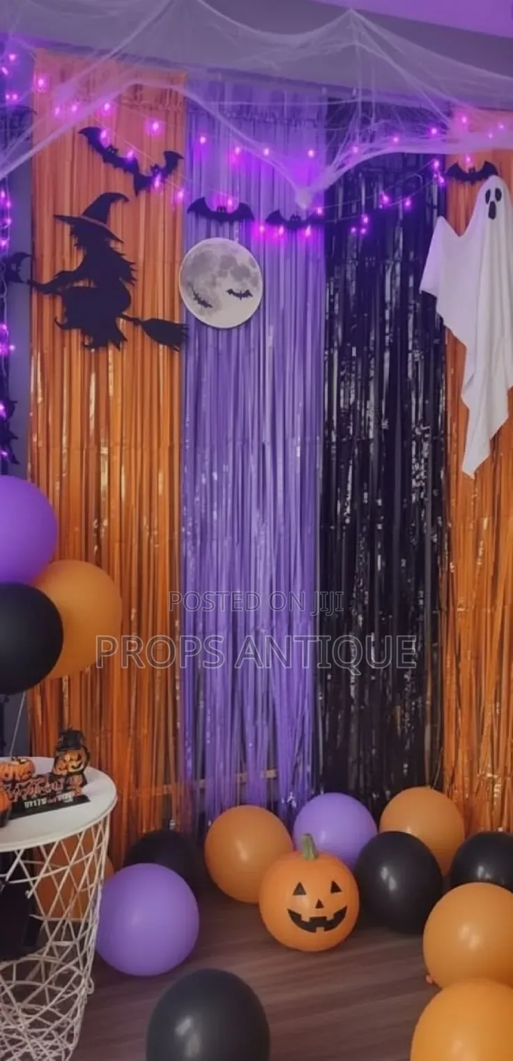 Halloween Props and Decor