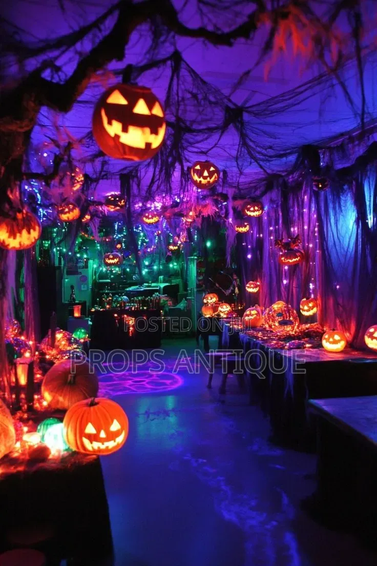 Halloween Props and Decor