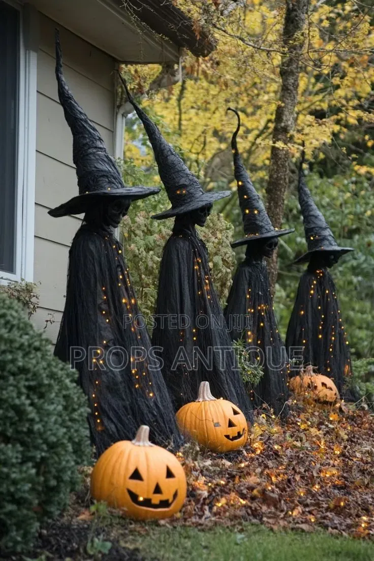Halloween Props and Decor