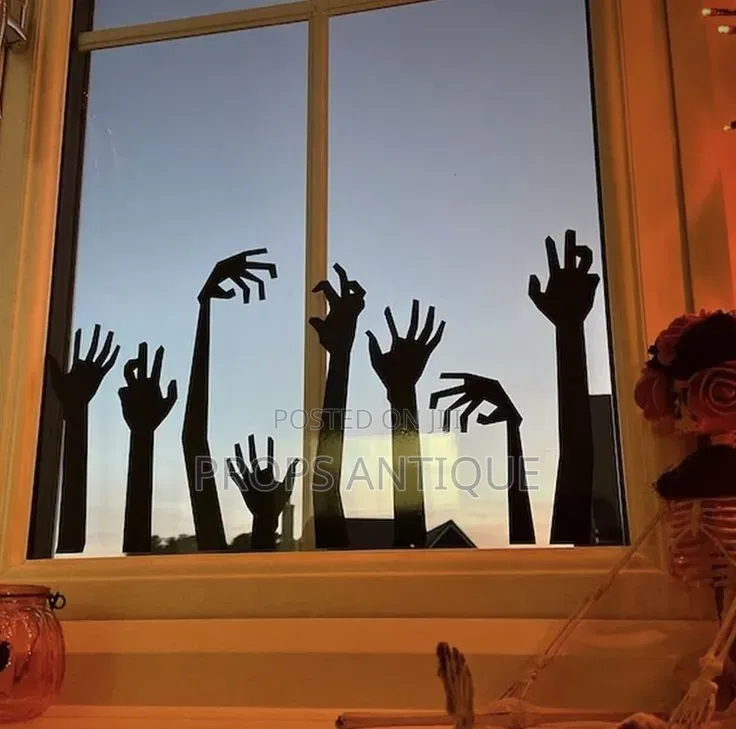 Halloween Props and Decor
