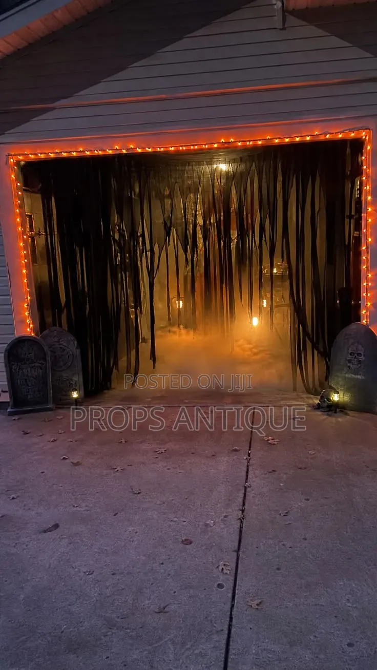 Halloween Props and Decor