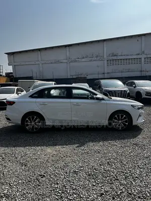 Geely Emgrand EC7 2025 White