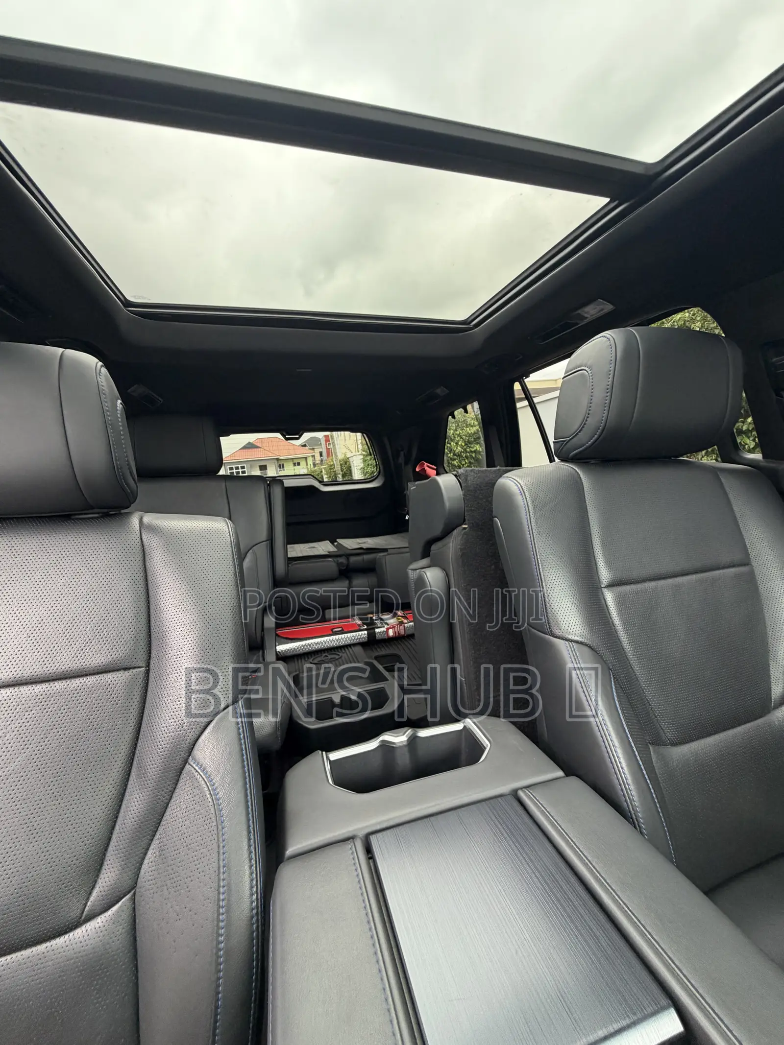 Toyota Sequoia Platinum 4WD 2023 Gray