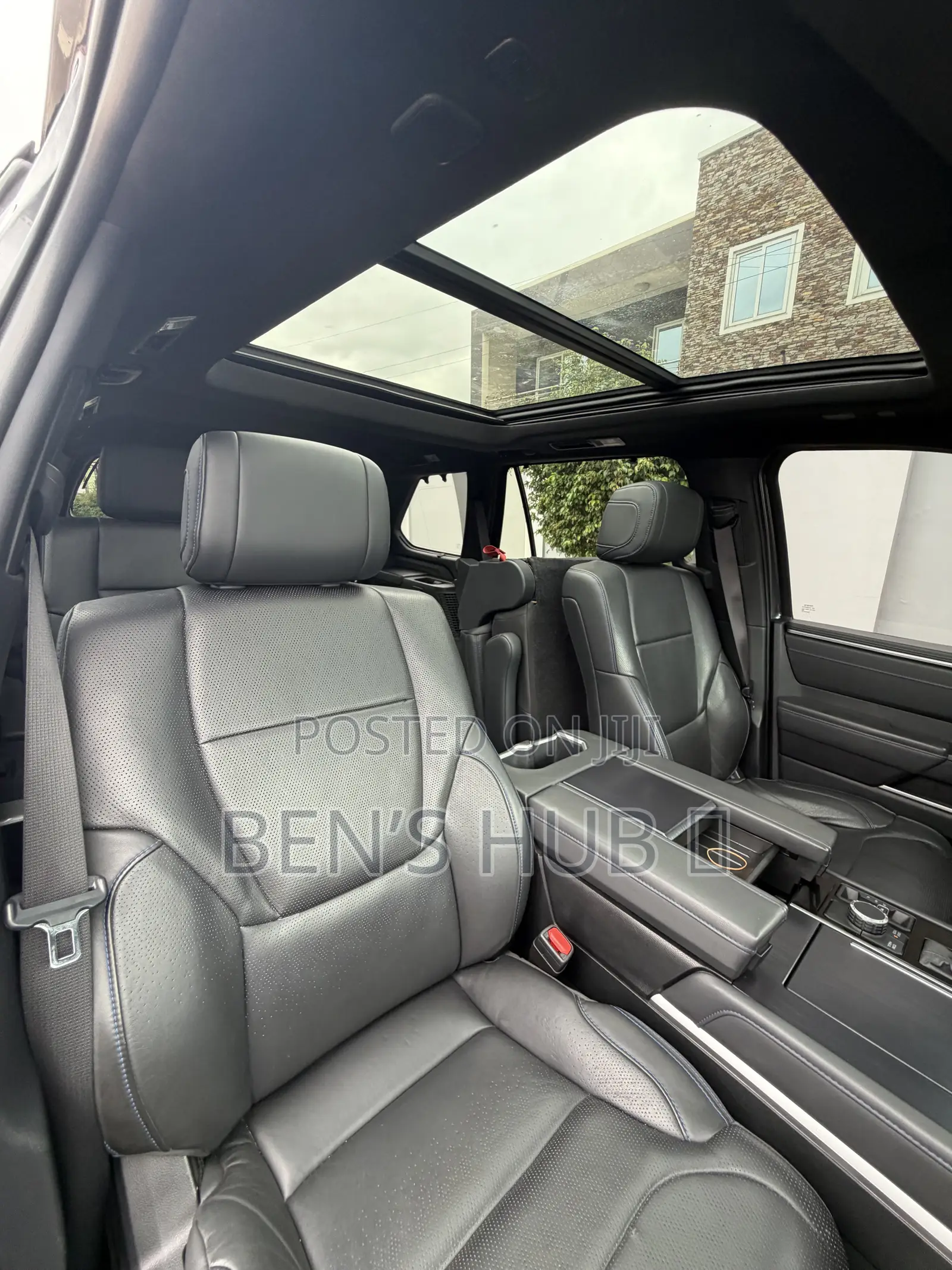 Toyota Sequoia Platinum 4WD 2023 Gray