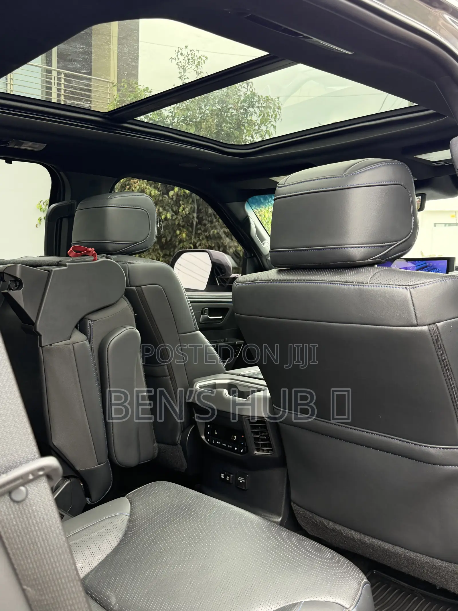 Toyota Sequoia Platinum 4WD 2023 Gray