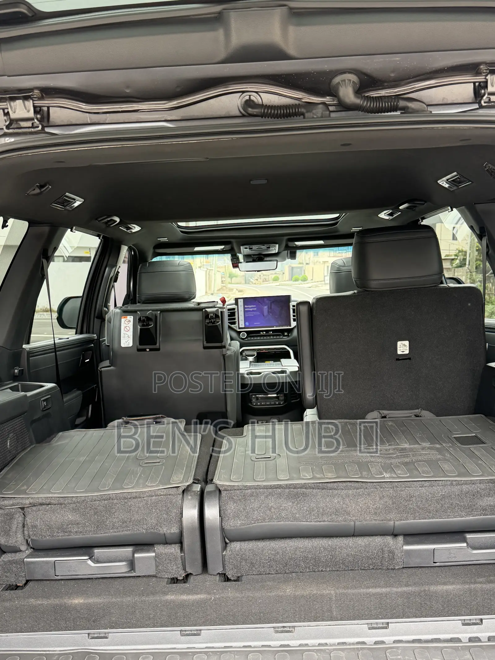 Toyota Sequoia Platinum 4WD 2023 Gray