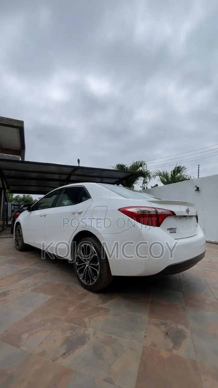 Toyota Corolla S Plus 4dr Sedan (1.8L 4cyl CVT) 2016 Off white