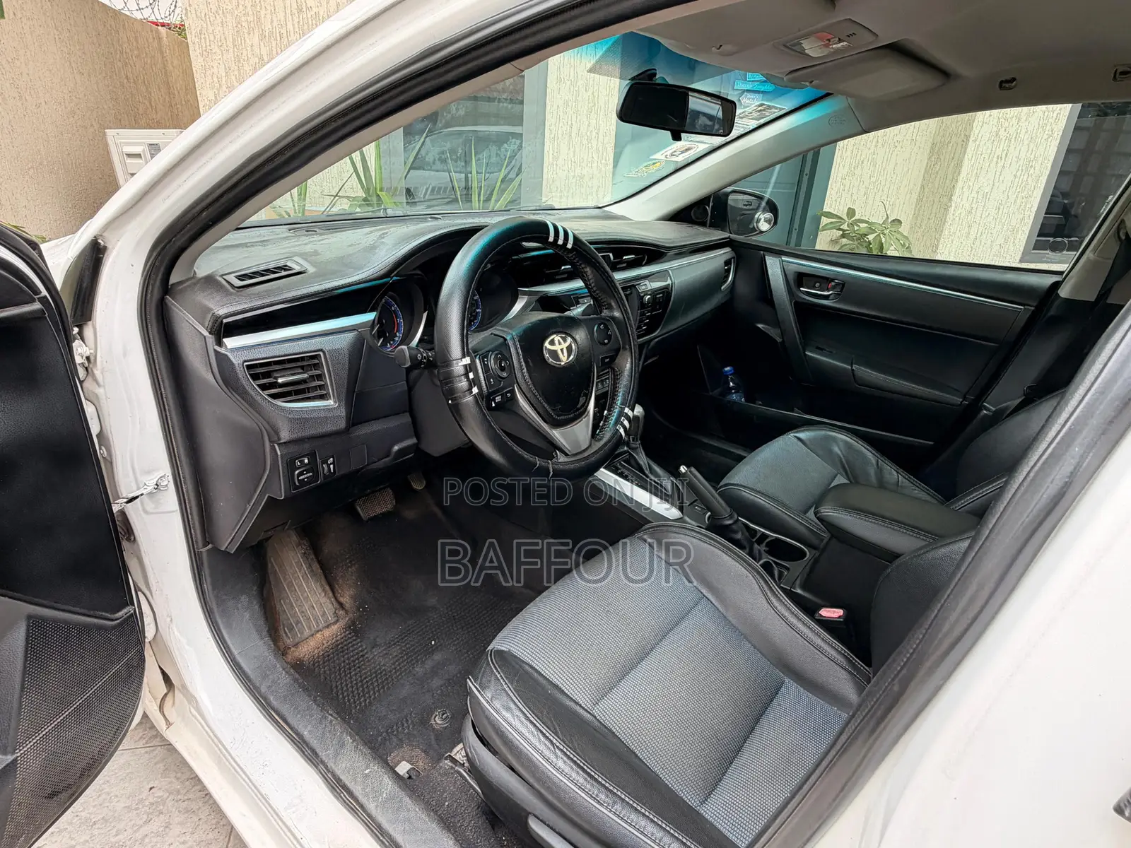 Toyota Corolla 2014 White