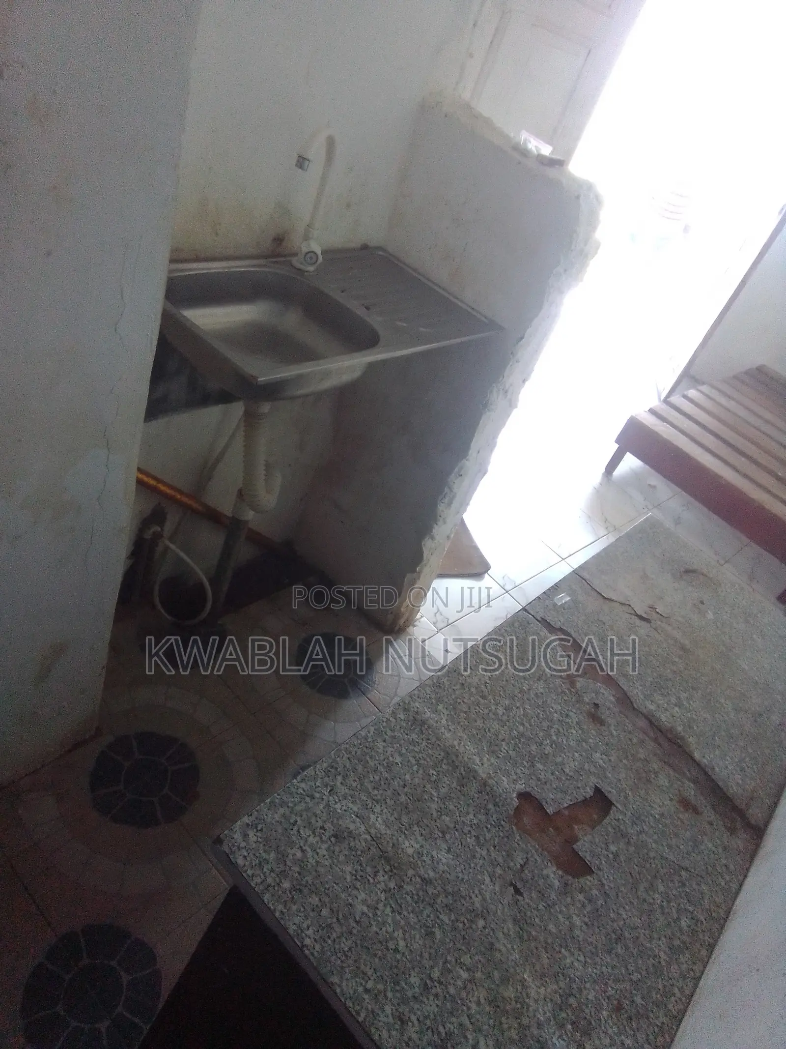 1bdrm House in Cold Store for rent