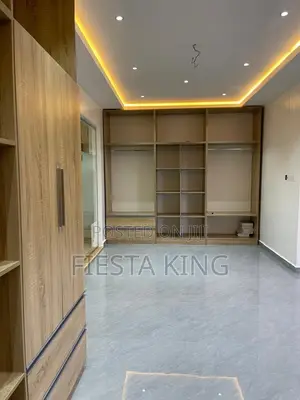 Furnished 5bdrm Mansion in Kings Projekts, Police Station for sale