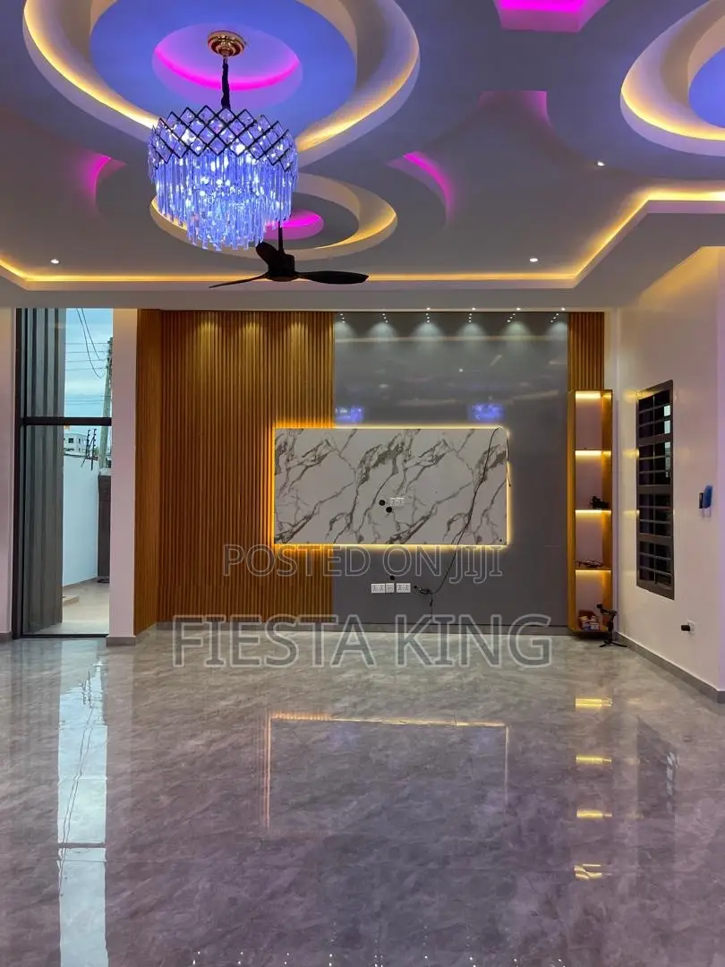 Furnished 5bdrm Mansion in Kings Projekts, Police Station for sale