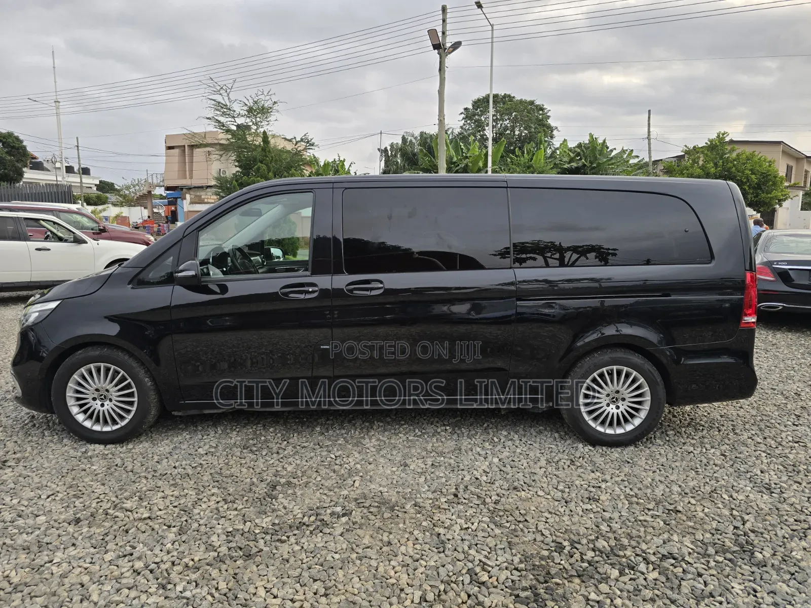 Mercedes-Benz V-Class 2022 Black