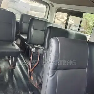 Toyota HiAce 2015 White