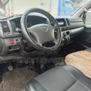 Toyota HiAce 2015 White