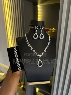 Luxury Raindrop Bridal Set
