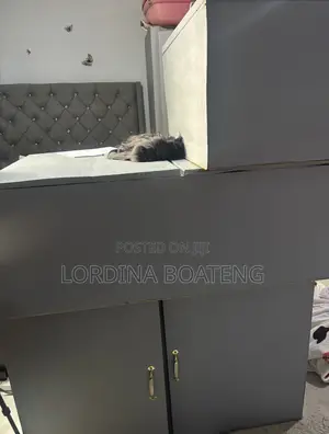 3 Sets Kitchen Cabinets
