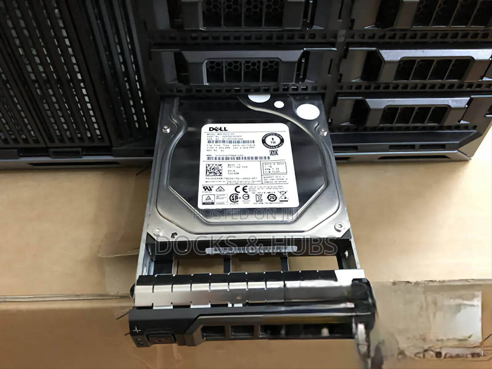 Server Dell PowerEdge T330 32GB Intel Xeon HDD+SSD 3T