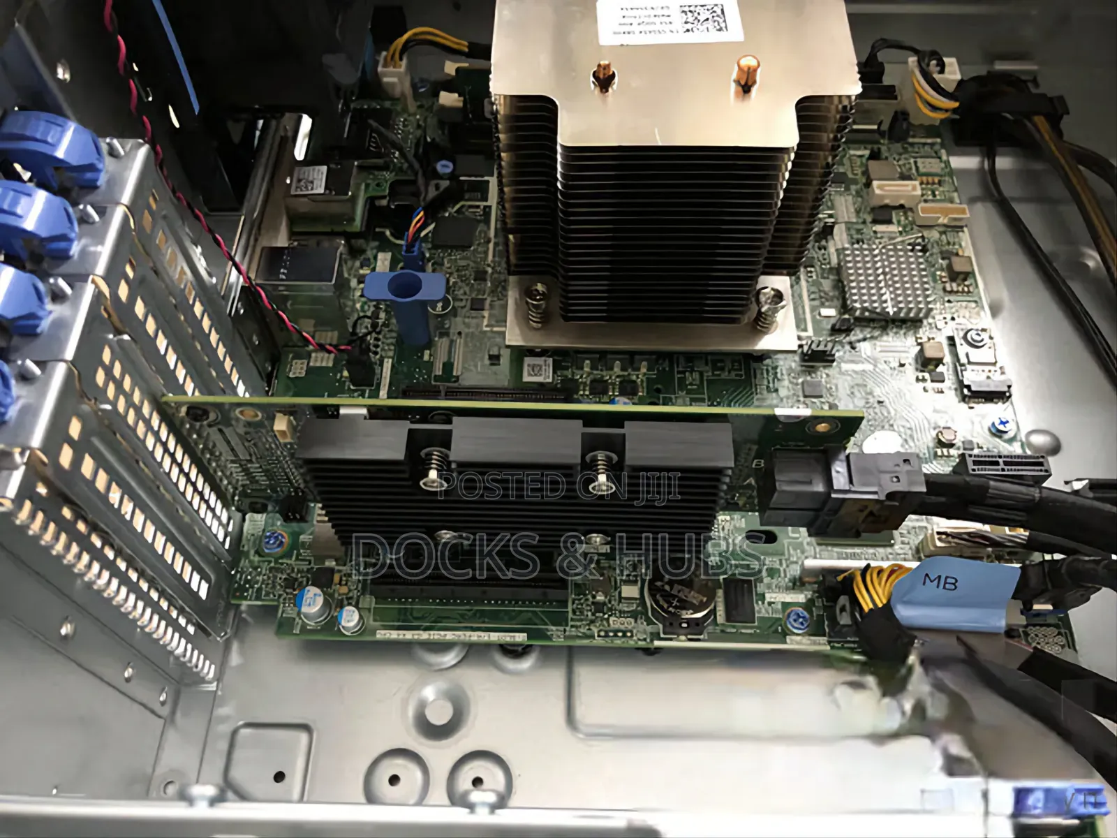 Server Dell PowerEdge T330 32GB Intel Xeon HDD+SSD 3T
