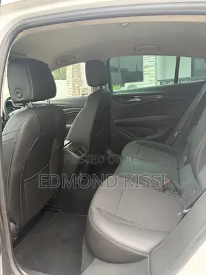 Vauxhall Insignia 2018 White