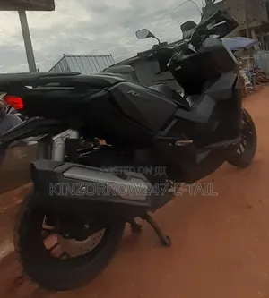 Honda 2022 Gray