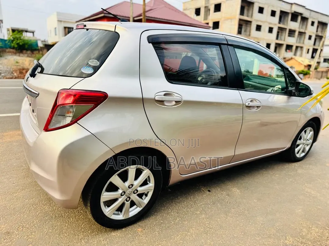 Toyota Vitz 2012 Pink