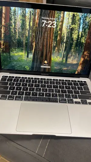Laptop Apple MacBook Air 2020 8GB Intel Core i5 SSD 256GB