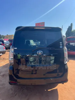 Toyota Voxy 2011 Black