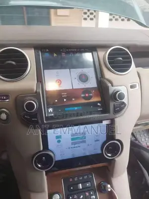 Land Rover 2012 Tesla