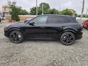 Porsche Cayenne 2020 Black