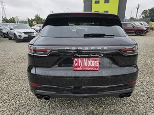 Porsche Cayenne 2020 Black