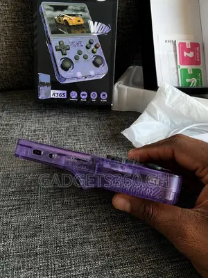 R36S Handheld Retro Handheld Gaming Console
