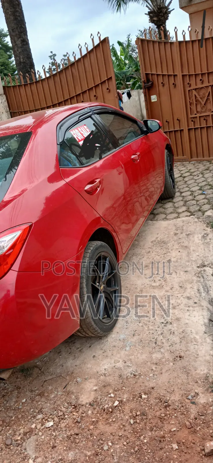 Toyota Corolla LE ECO w/Package 1 4dr Sedan (1.8L 4cyl CVT) 2017 Red